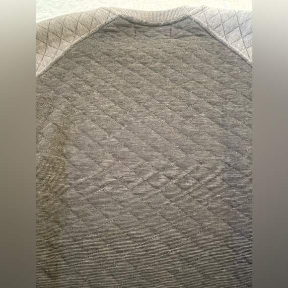 Mango men’s pullover. Medium for cool weather - Picture 9 of 10